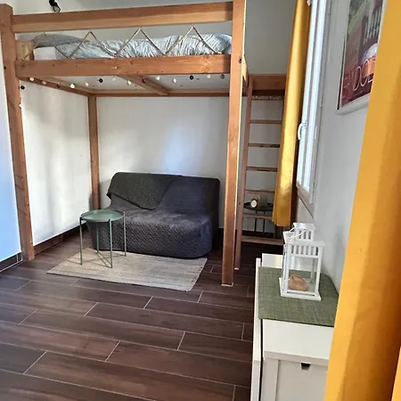 Agreable Studio Renove Avec Place De Parking Bandol Exterior photo
