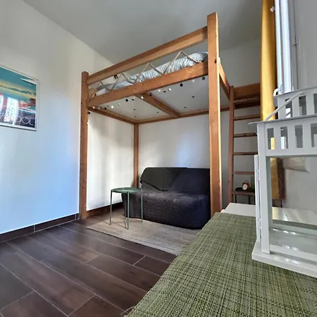 Agreable Studio Renove Avec Place De Parking Bandol Exterior photo