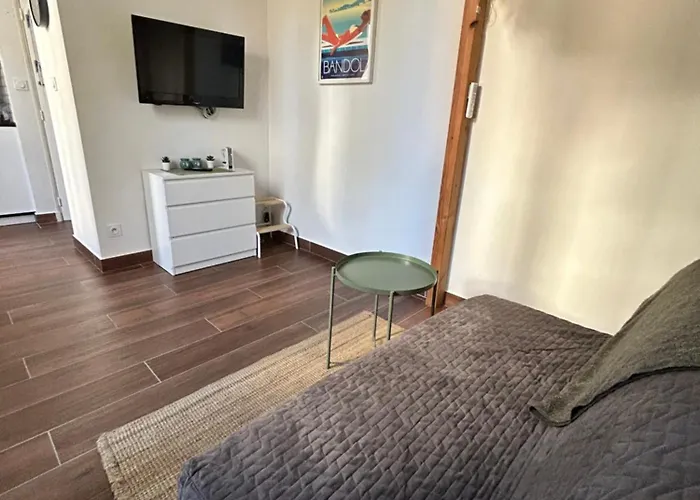 Agreable Studio Renove Avec Place De Parking