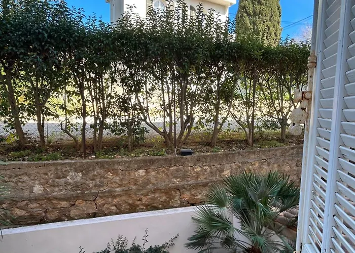 Agreable Studio Renove Avec Place De Parking