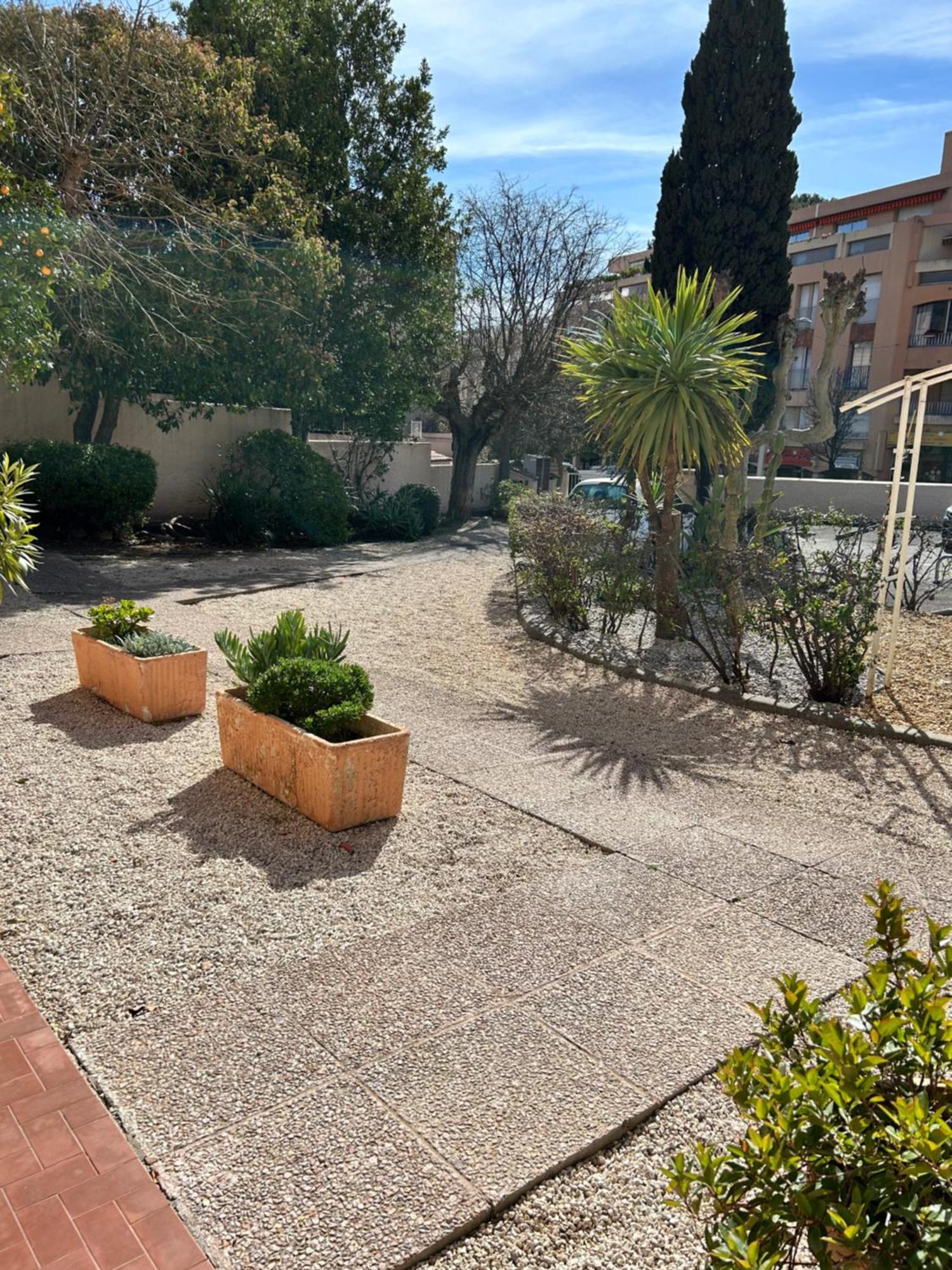 Agreable Renove Avec Place De Parking * Bandol